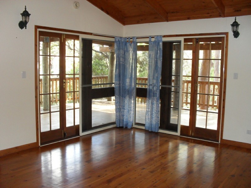 28 Calm Waters CRESCENT, Macleay Island QLD 4184