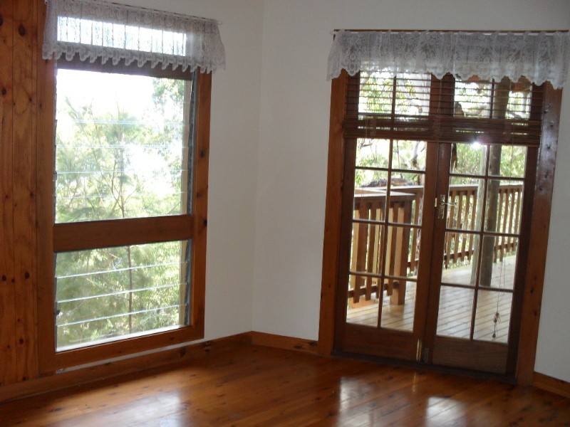 28 Calm Waters CRESCENT, Macleay Island QLD 4184