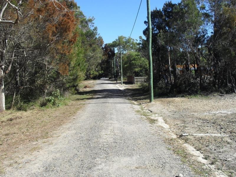 14 Leanne Street, Macleay Island QLD 4184