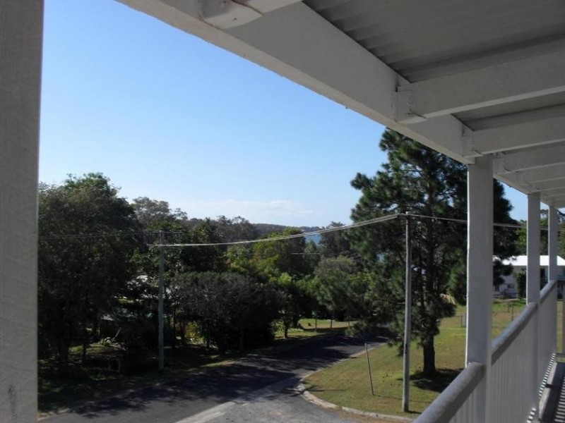 16 Curlew Street, Macleay Island QLD 4184