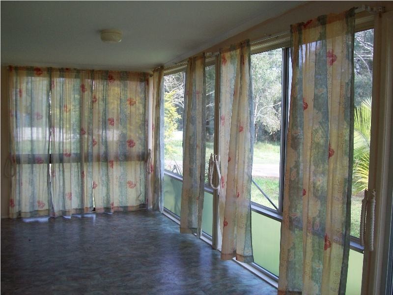 2 Alexander Street, Macleay Island QLD 4184