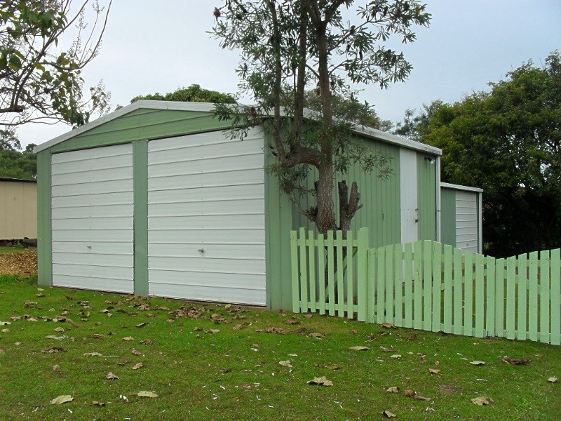 2 Alexander Street, Macleay Island QLD 4184