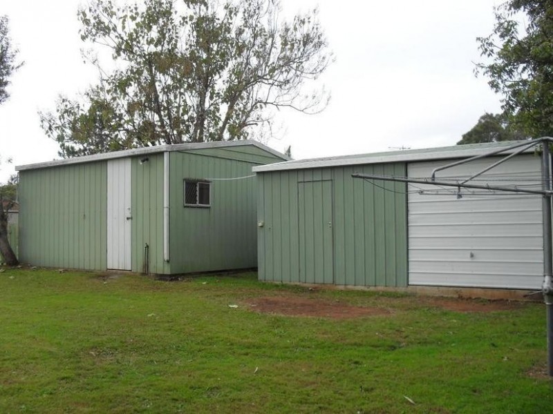 2 Alexander Street, Macleay Island QLD 4184