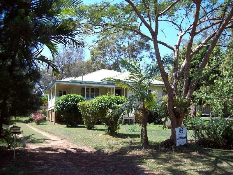 30 Coast Road, Macleay Island QLD 4184