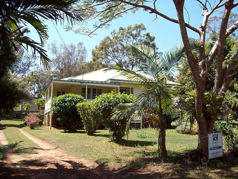 30 Coast Road, Macleay Island QLD 4184