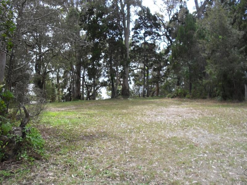 35 Udara Street, Macleay Island QLD 4184