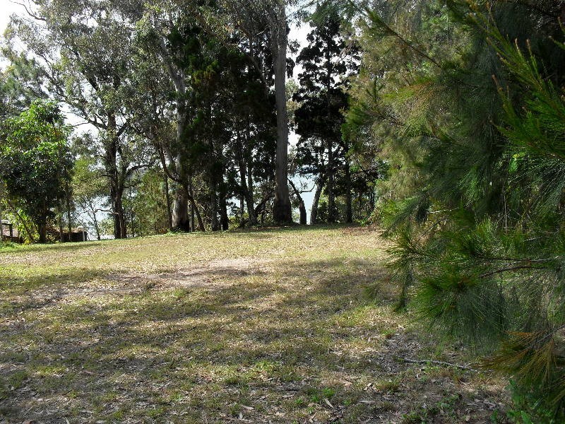 35 Udara Street, Macleay Island QLD 4184