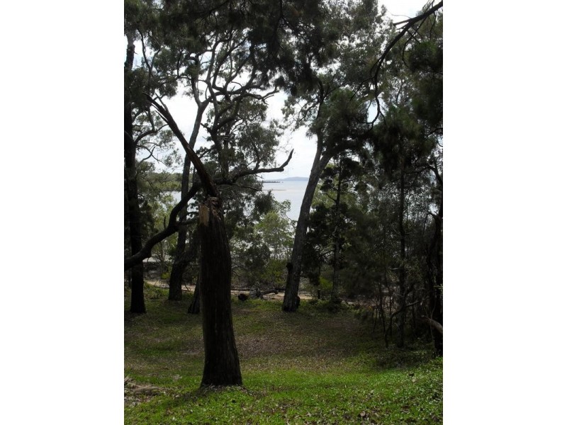35 Udara Street, Macleay Island QLD 4184