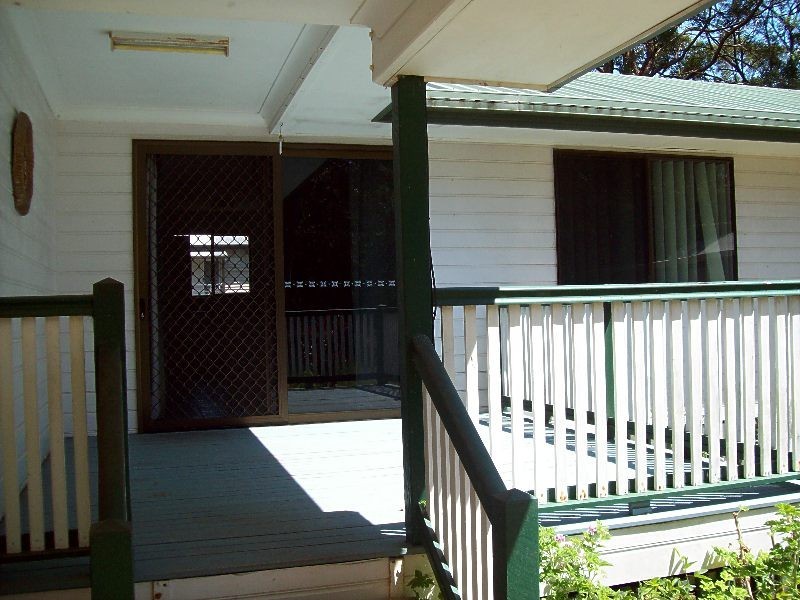 5 Noon-muckle Street, Macleay Island QLD 4184