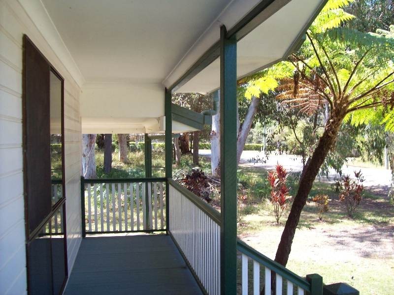 5 Noon-muckle Street, Macleay Island QLD 4184