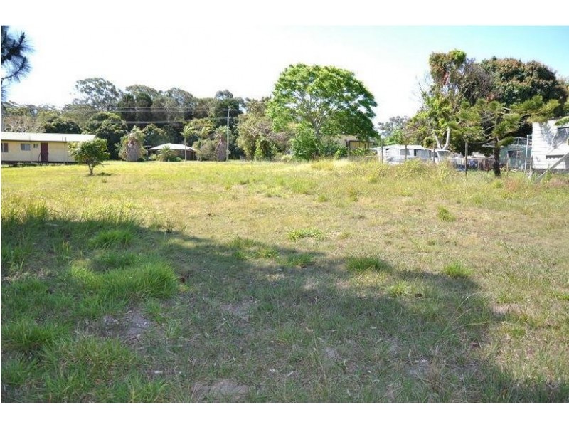 7 Jan Street, Macleay Island QLD 4184