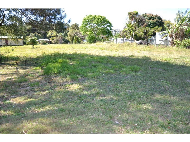 7 Jan Street, Macleay Island QLD 4184