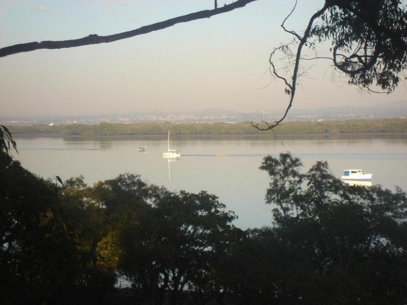 31 Coast Road, Macleay Island QLD 4184