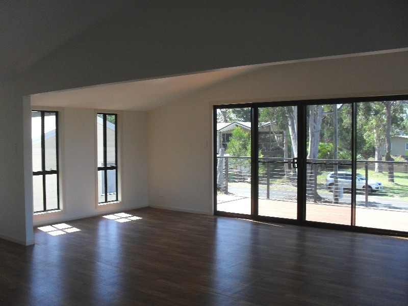 20 Kooberry Street, Macleay Island QLD 4184