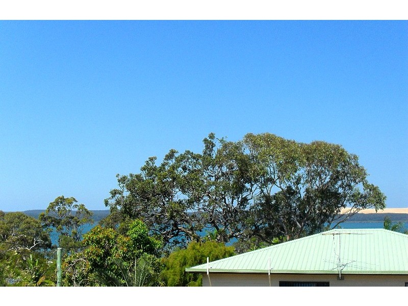 20 Kooberry Street, Macleay Island QLD 4184