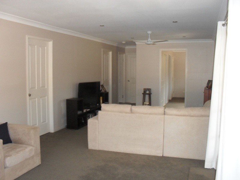 66 Francis Road, Macleay Island QLD 4184