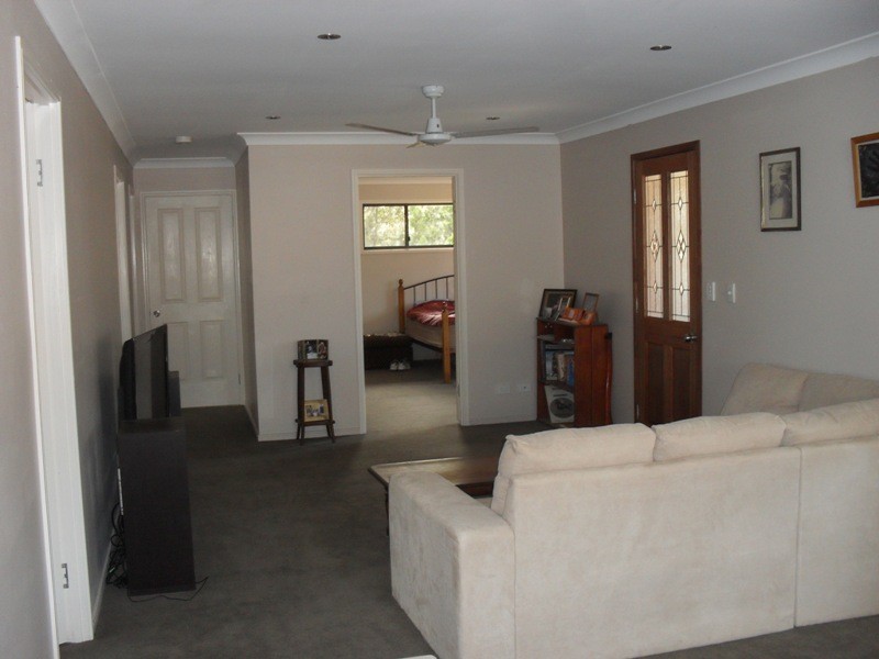 66 Francis Road, Macleay Island QLD 4184