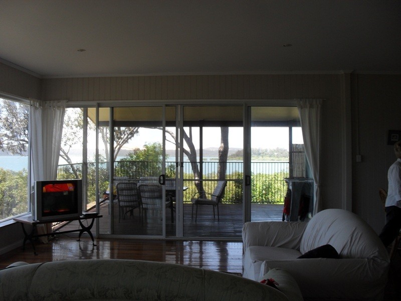 3 Island Outlook, Macleay Island QLD 4184
