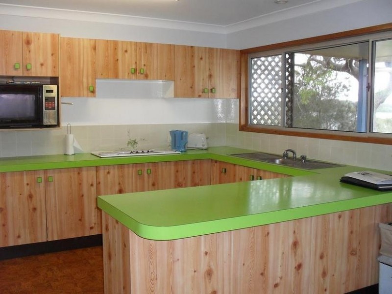 2 Hilda Crescent, Macleay Island QLD 4184