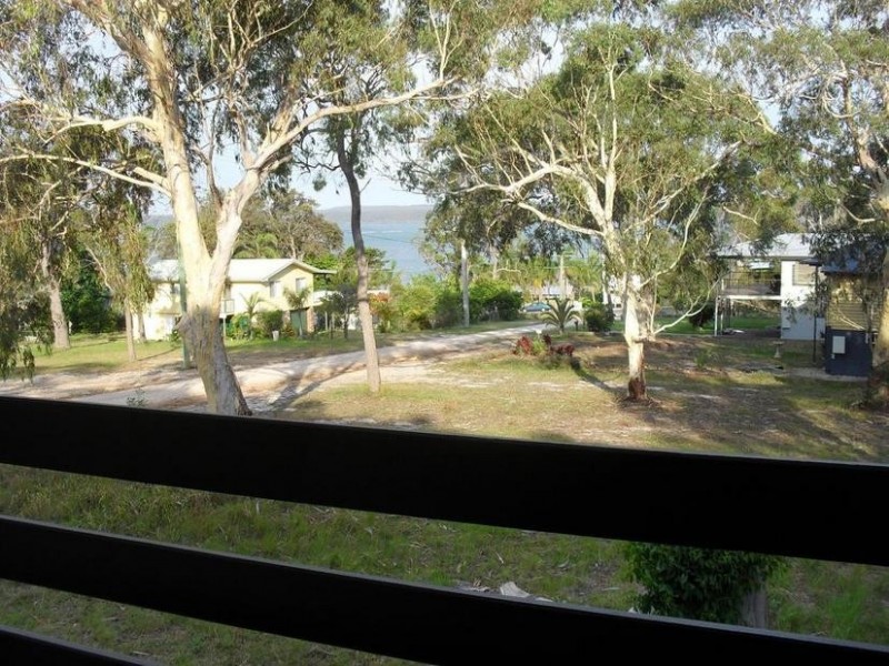 24 Tukkeri Street, Macleay Island QLD 4184