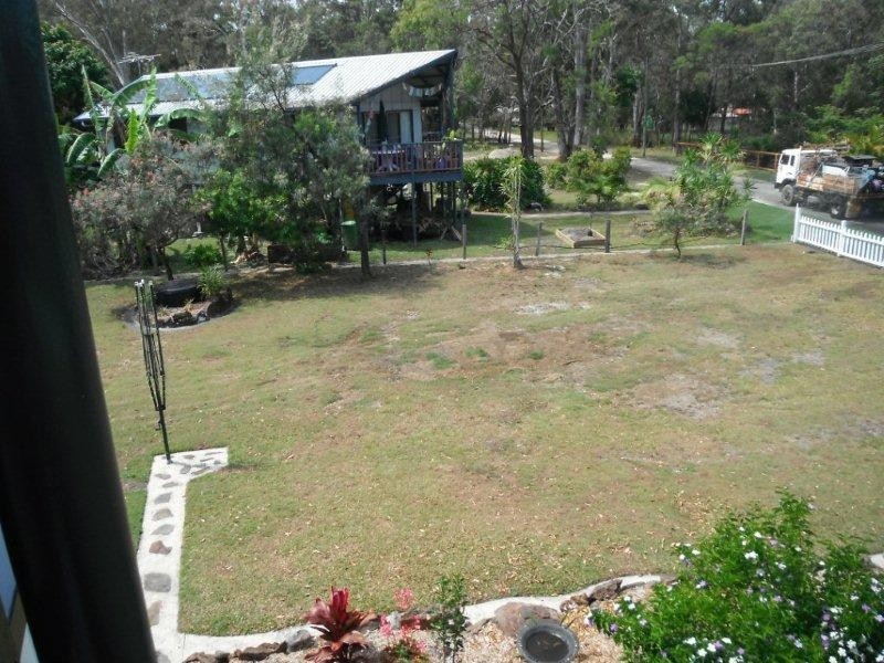 37 Tingara Street, Macleay Island QLD 4184