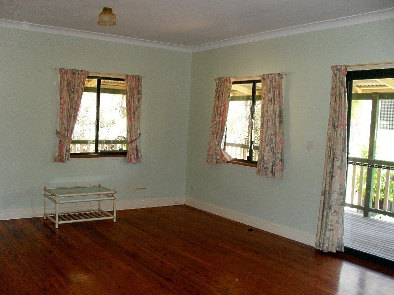 34 Warama Street, Macleay Island QLD 4184