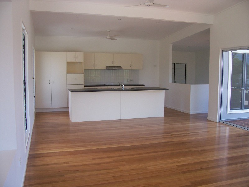 11 Koonwarra Parade, Macleay Island QLD 4184