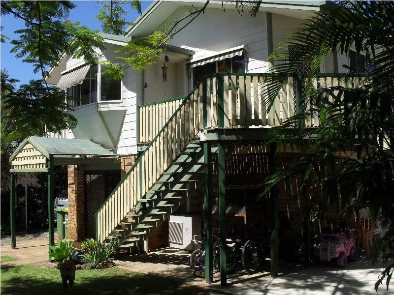 12 Citron Street, Macleay Island QLD 4184