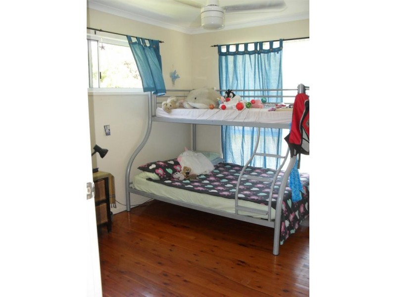 12 Citron Street, Macleay Island QLD 4184