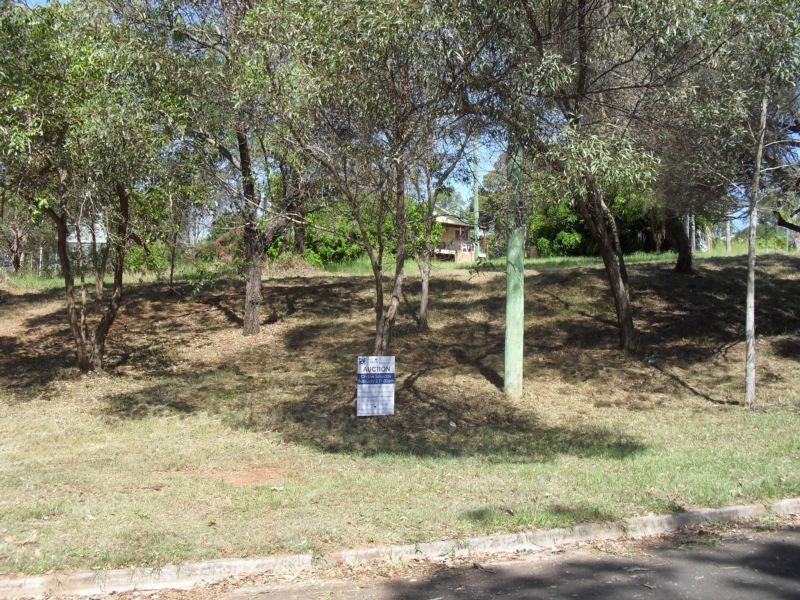 1 Causeway Drive, Macleay Island QLD 4184