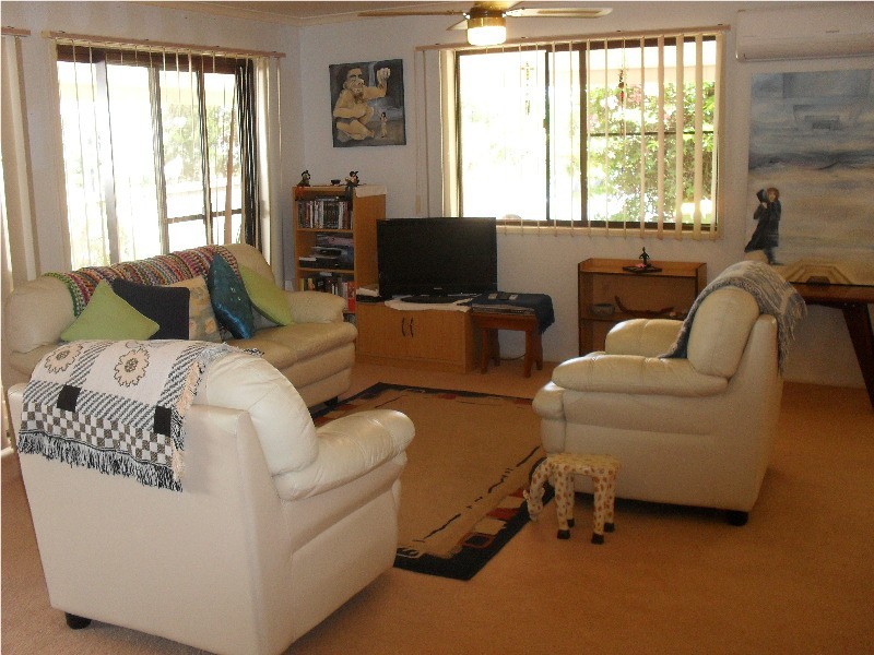 14 Dalpura Street, Macleay Island QLD 4184