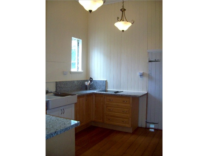 39 Kardinia Street, Macleay Island QLD 4184