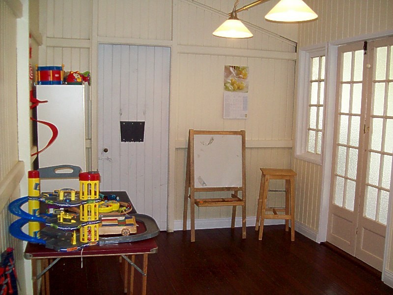 39 Kardinia Street, Macleay Island QLD 4184