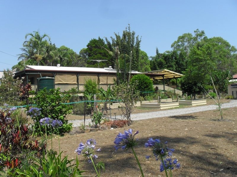 15 – 17 Marine Street, Macleay Island QLD 4184