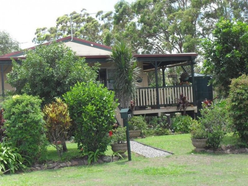 15 – 17 Marine Street, Macleay Island QLD 4184