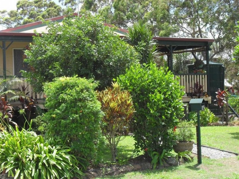 15 – 17 Marine Street, Macleay Island QLD 4184