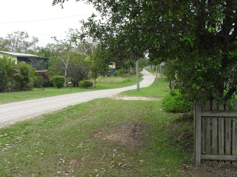69 Scotts Road, Macleay Island QLD 4184