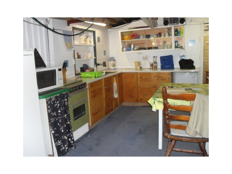 11 Heath Street, Macleay Island QLD 4184