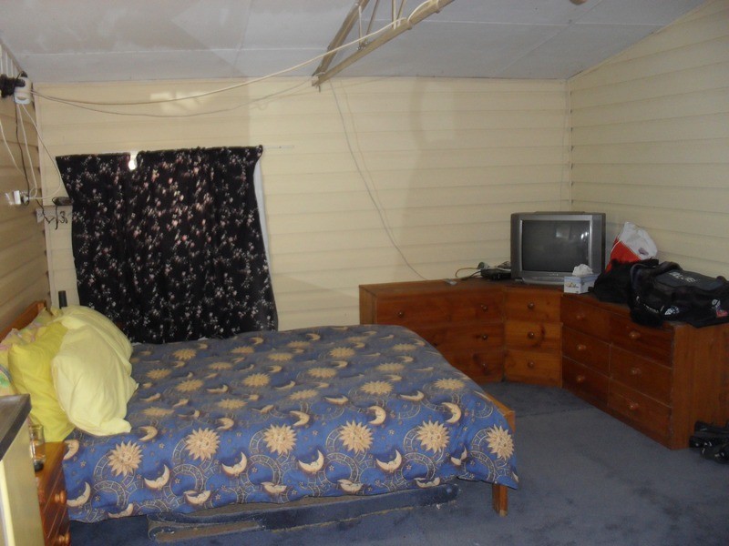 11 Heath Street, Macleay Island QLD 4184