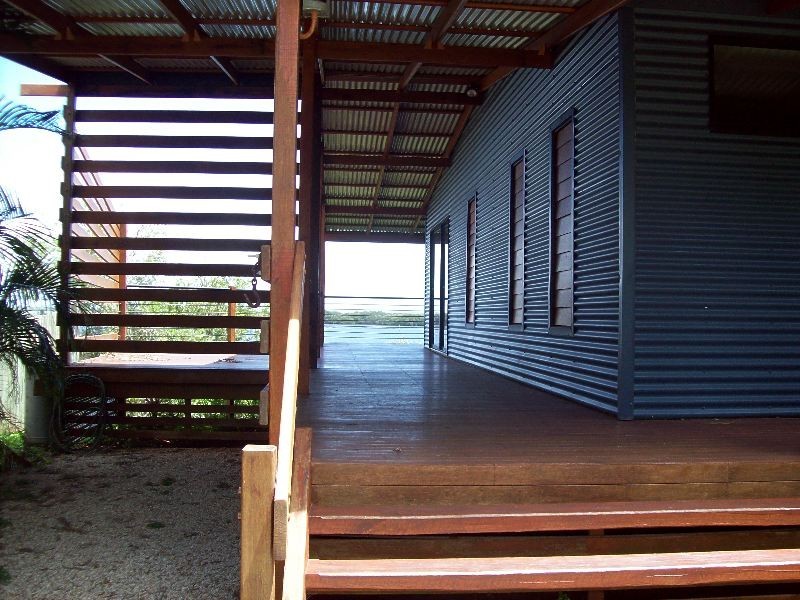 12 Emily Crecent, Macleay Island QLD 4184