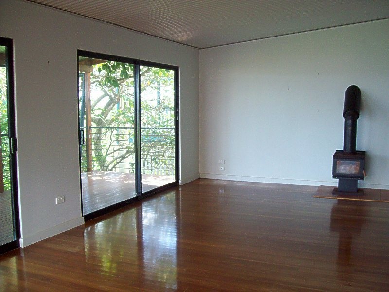 12 Emily Crecent, Macleay Island QLD 4184