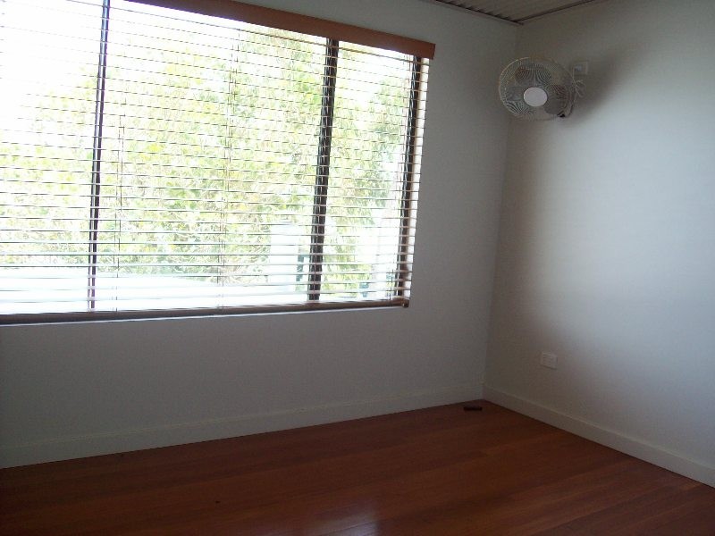 12 Emily Crecent, Macleay Island QLD 4184