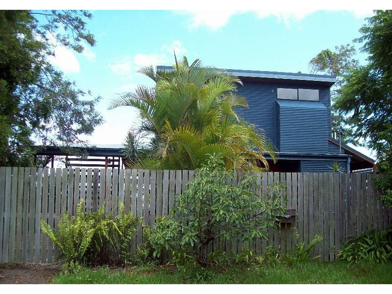 12 Emily Crecent, Macleay Island QLD 4184