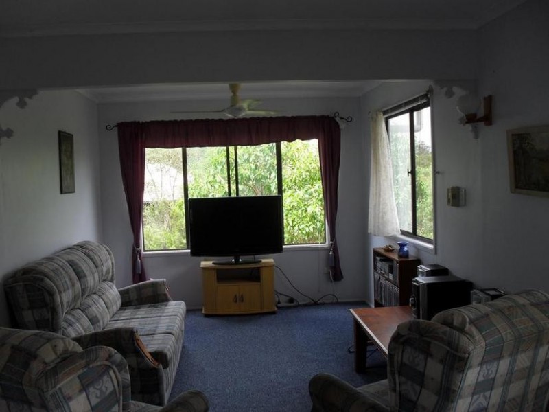 37 Scarborough Terrace, Macleay Island QLD 4184