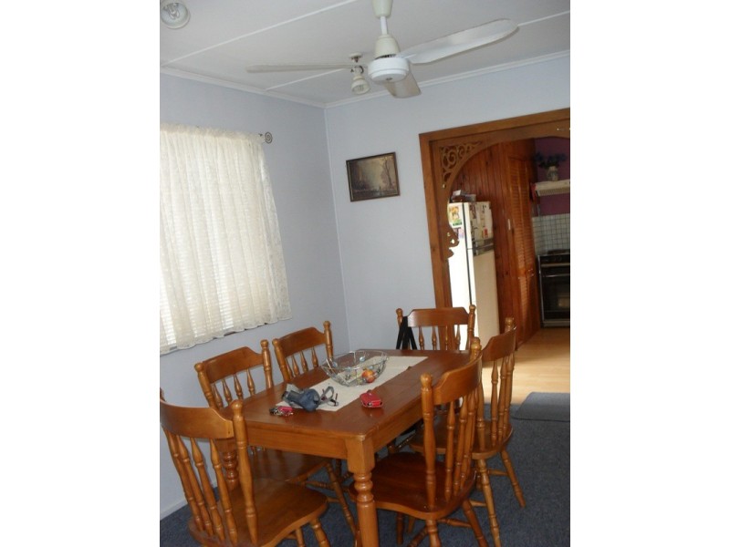 37 Scarborough Terrace, Macleay Island QLD 4184