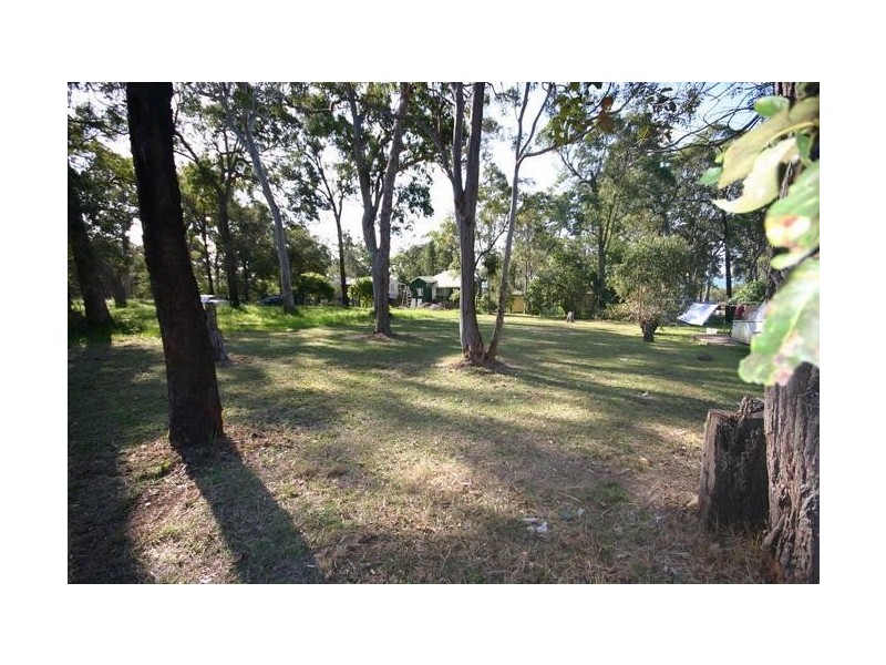 9 Double Bay STREET, Macleay Island QLD 4184