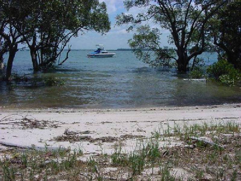 11 Attunga Street, Macleay Island QLD 4184