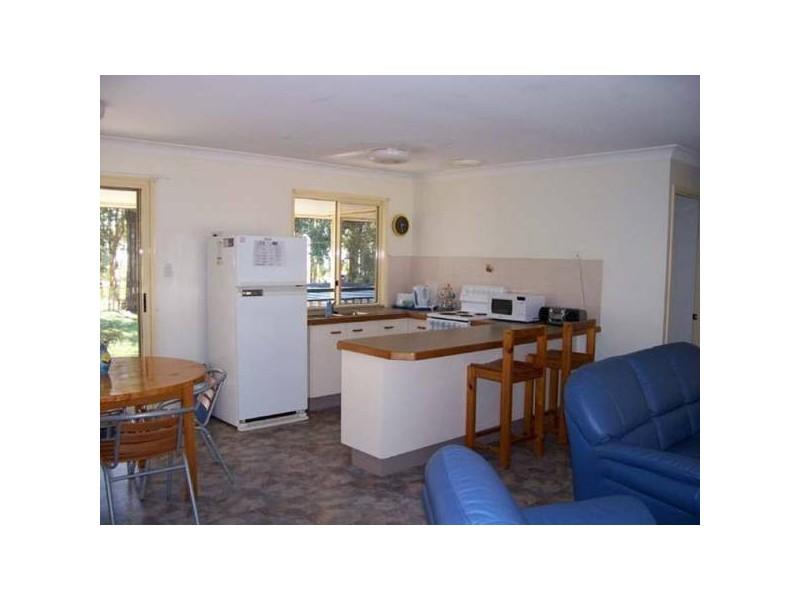 11 Attunga Street, Macleay Island QLD 4184