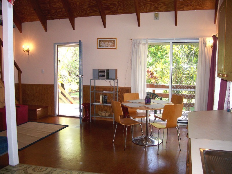 10 Coast Road, Macleay Island QLD 4184