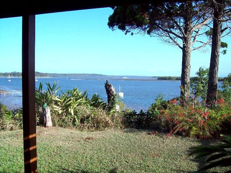 112 Western Road, Macleay Island QLD 4184